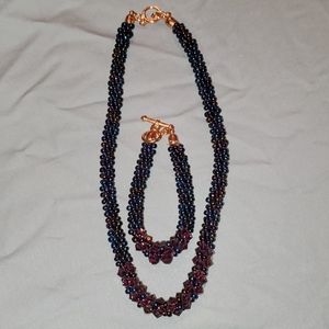 Necklace and bracelet set